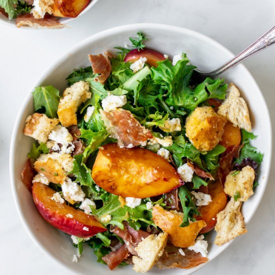 PEACH AND PROSCIUTTO SALAD WITH GOA