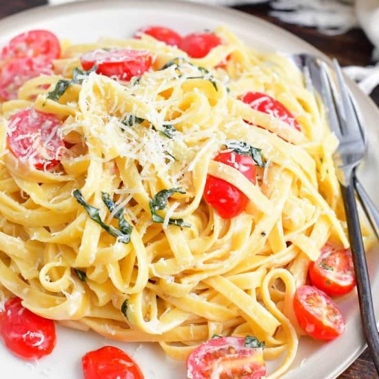 Pasta with Garlic Parm Cream Sauce