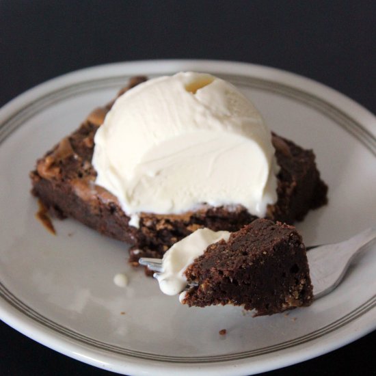 Moist Brownies w/ Almond Butter