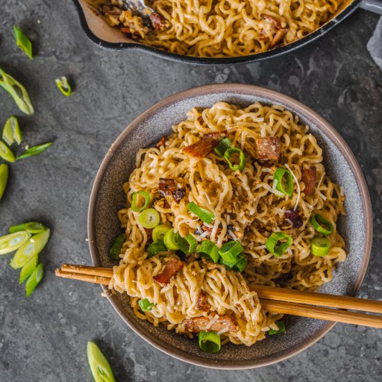 15 MINUTE CREAMY RAMEN CARBONARA