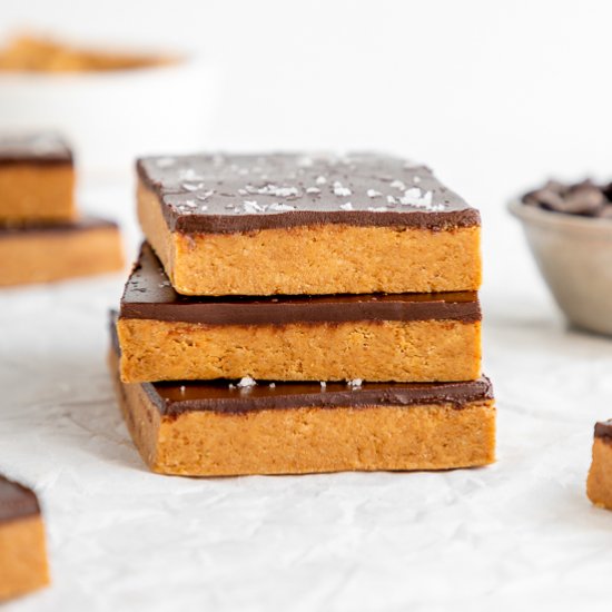 Chocolate Peanut Butter Protein Bar