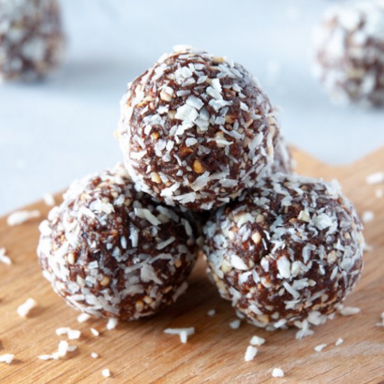 Chocolate Hazelnut Energy Balls