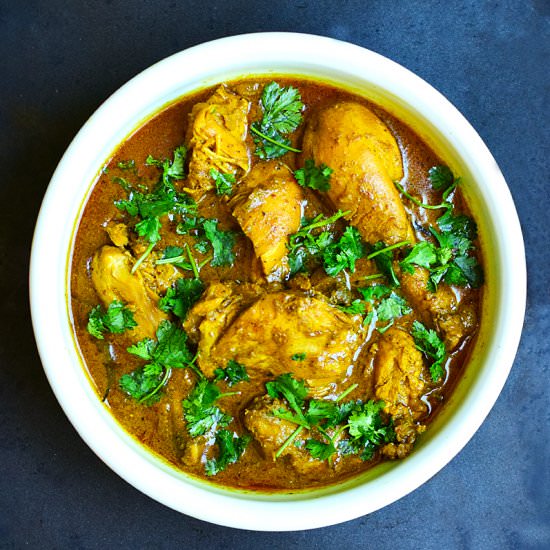 Chicken Curry with Ground Peanuts