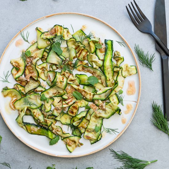 Grilled courgette salad