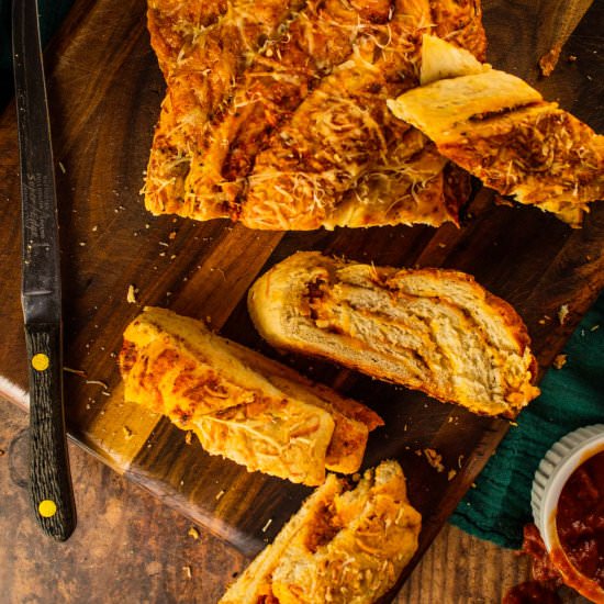 Cheesy Braided PIzza Bread