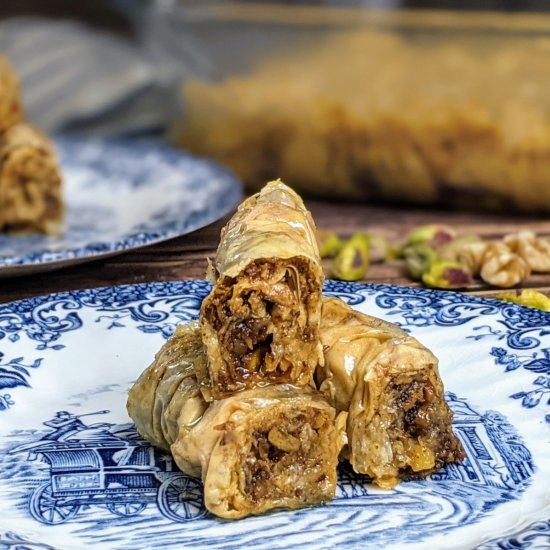 Rolled Baklava Bites – Greek Saragli