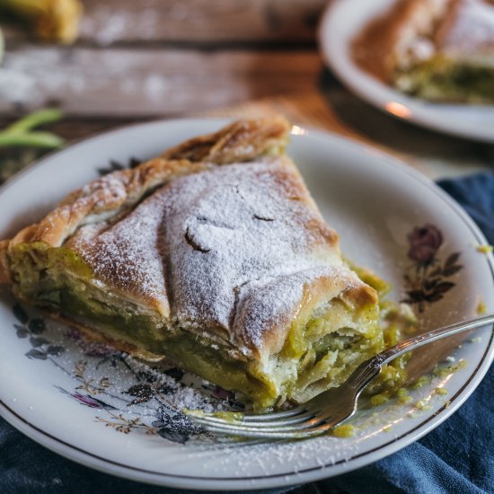 Vegan zucchini cream pie