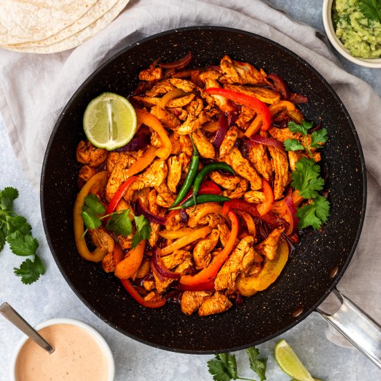 Easy Weeknight Chicken Fajitas