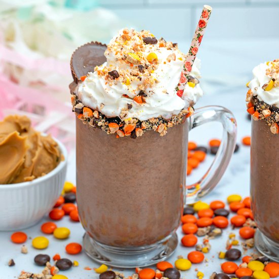 Peanut Butter Frozen Hot Chocolate