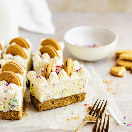 Funfetti Cheesecake Bars