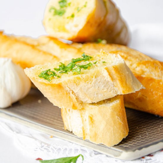 Easy Vegan Garlic Bread