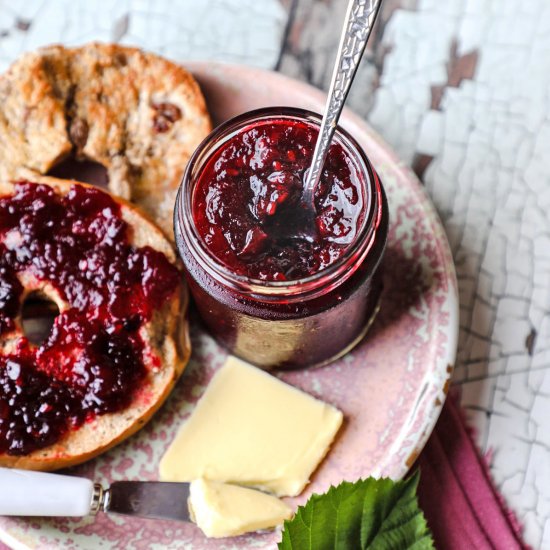 Low Sugar Blackberry & Apple Jam