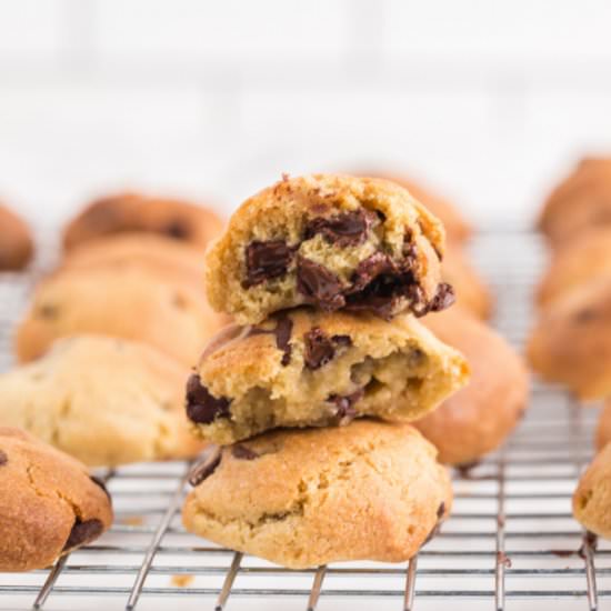 Air Fryer Chocolate Chip Cookies