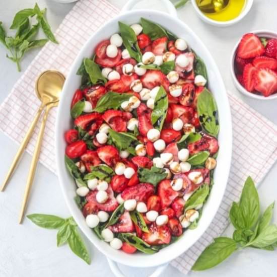 Spinach Caprese Salad with Strawber