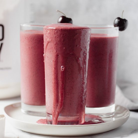 Chocolate cherry smoothie