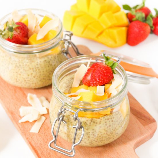 Coconut Mango Chia Pudding