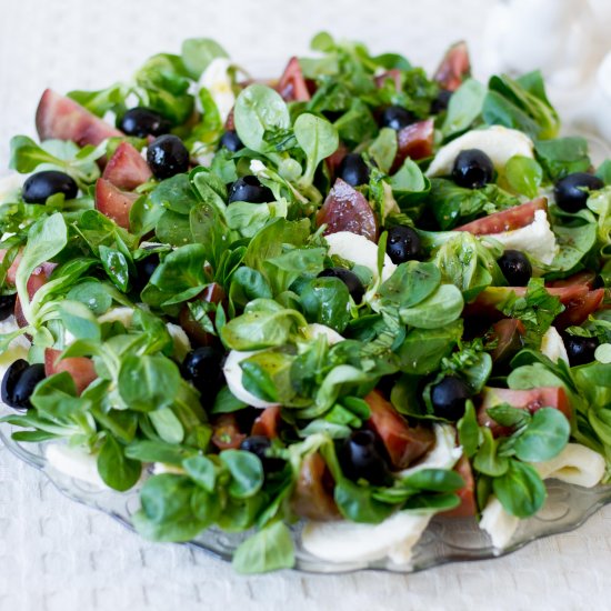 Lamb’s lettuce salad