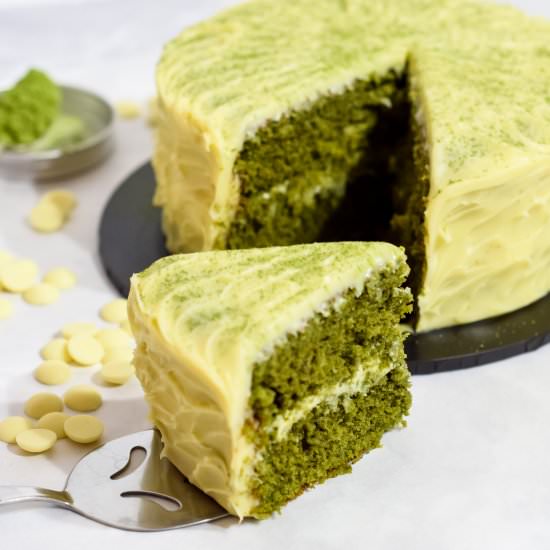 Easy Matcha White Chocolate Cake