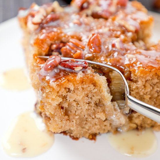 Praline Poke Cake