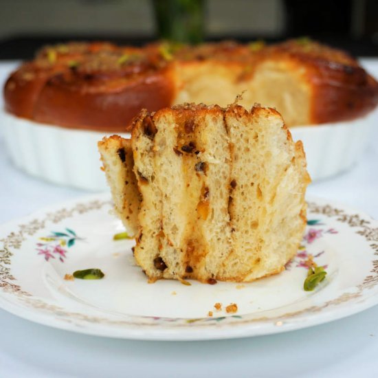 pistachio morning buns