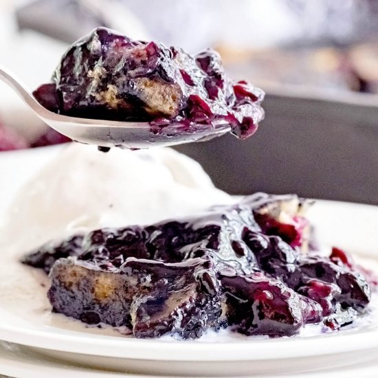 Easy Southern Blackberry Cobbler