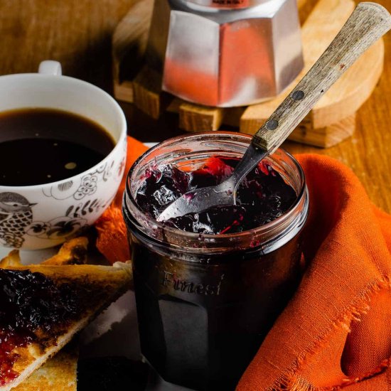 Homemade Blackcurrant Jelly (Jam)