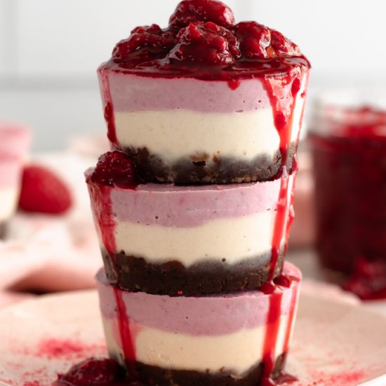 raw chocolate raspberry cheesecake