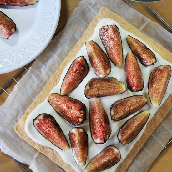 Summer fig tart