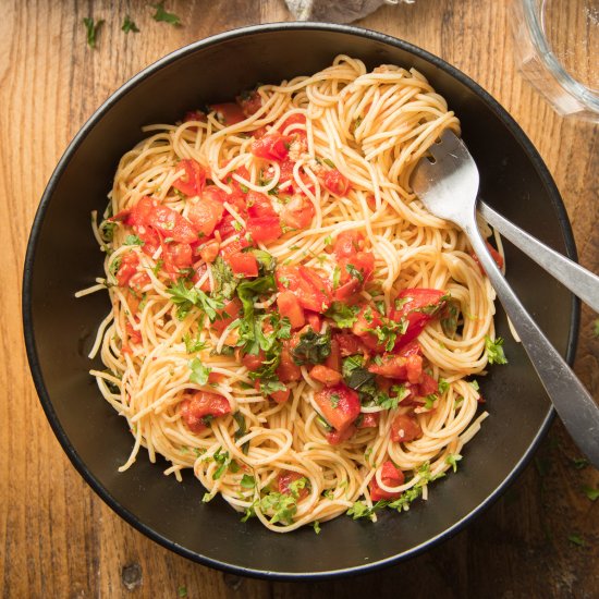 Easy Tomato Basil Pasta