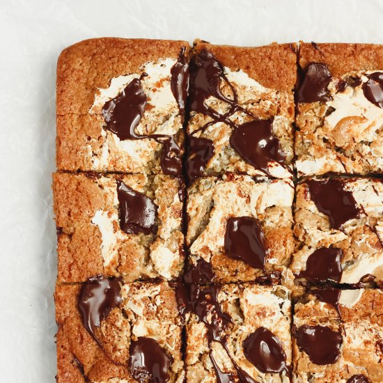 Fluffernutter Chocolate Blondies