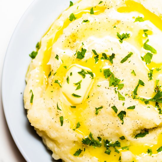 EASY CREAMY MASHED POTATOES