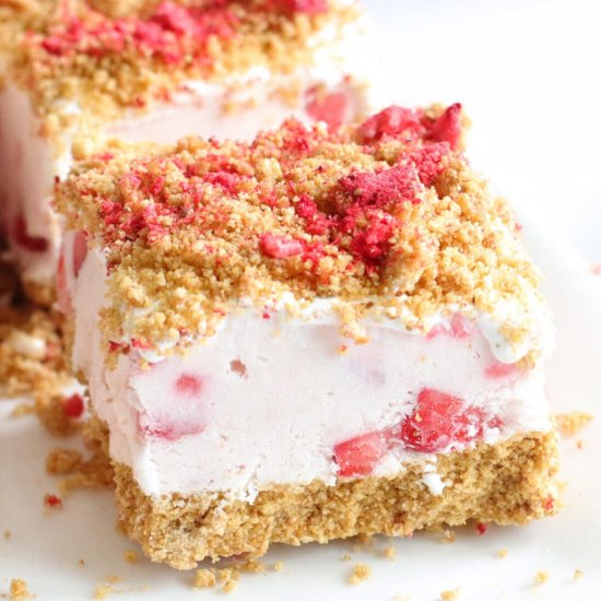 No Bake Strawberry Cheesecake Bars