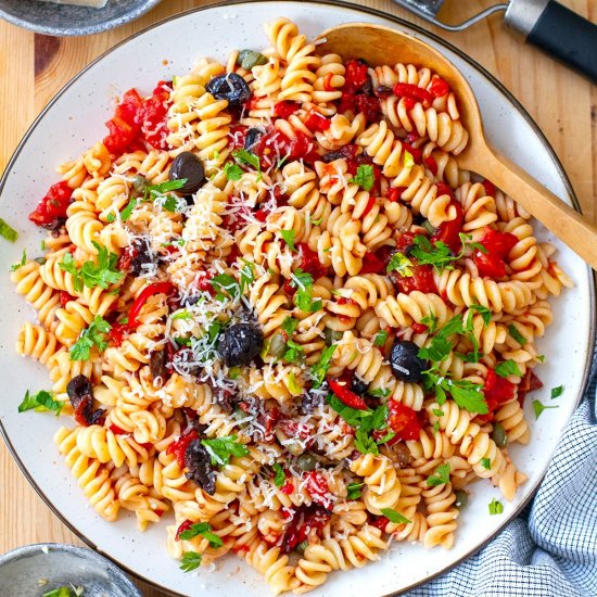 Summer Pasta Puttanesca Instant Pot