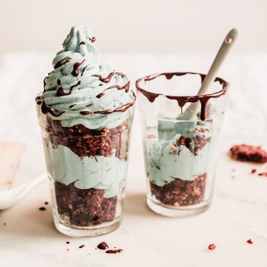 Grasshopper Cake in a Jar