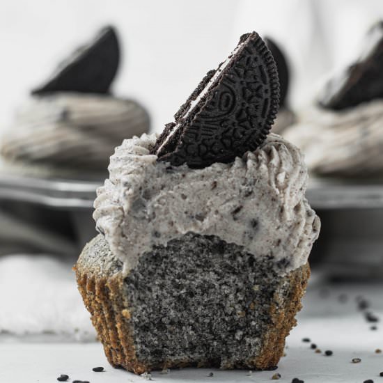 Oreo Black Sesame Cupcakes