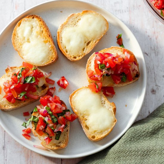 BRUSCHETTA WITH MOZZARELLA