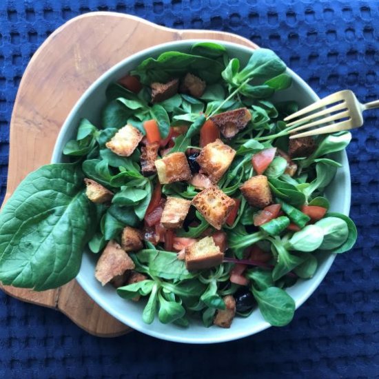 Garlic and Rosemary Croutons