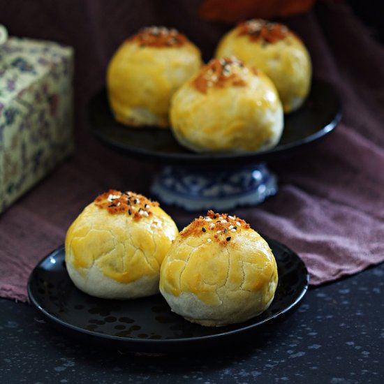 Cheesy Shanghai Mooncake