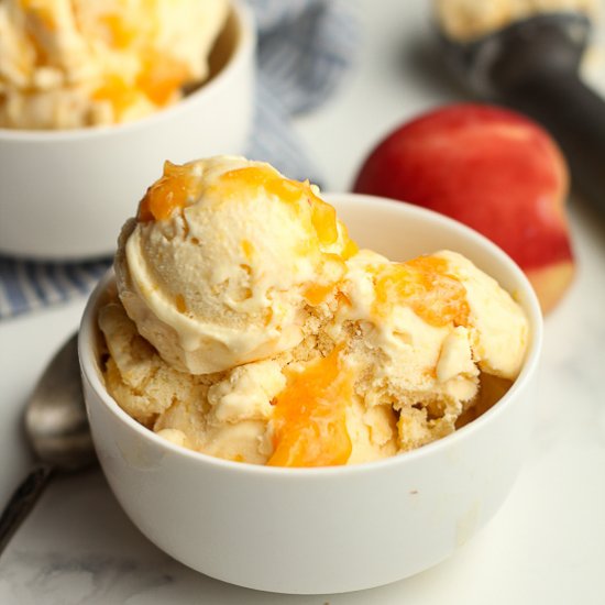 Homemade Peach Ice Cream