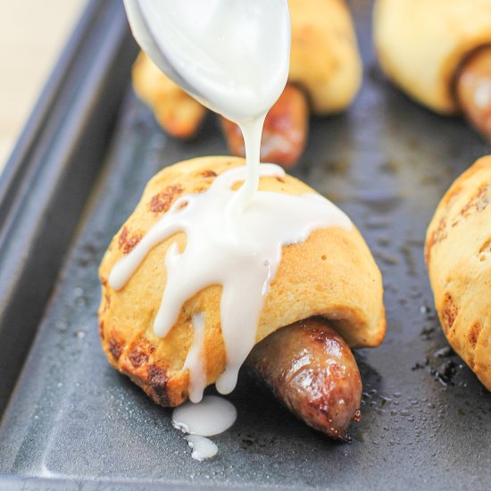 Cinnamon Roll Pigs in a Blanket