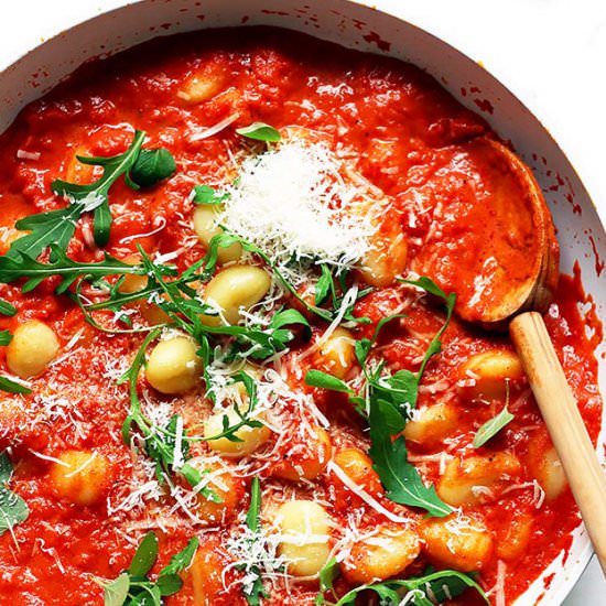 Quick gnocchi with tomato sauce