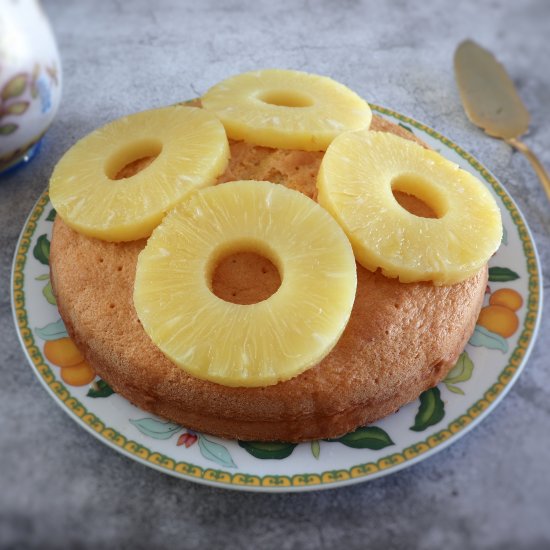 Soaked pineapple cake