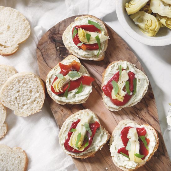 Red Pepper Artichoke Crostini