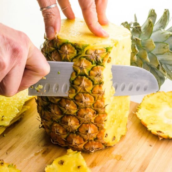 How to Cut a Pineapple Simple Tips