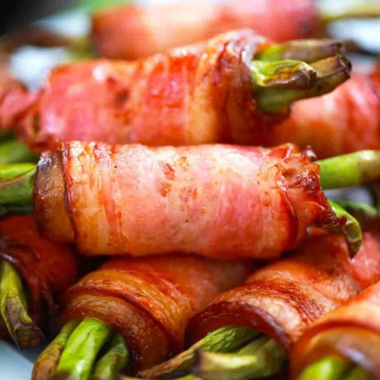 Air Fryer Bacon Wrapped Green Beans