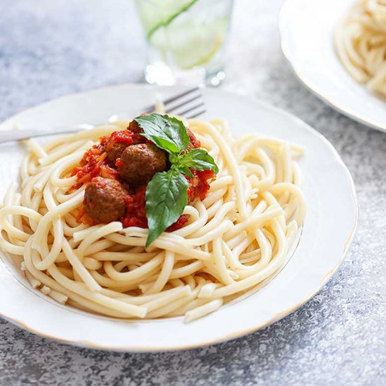 homemade spaghetti and meatballs