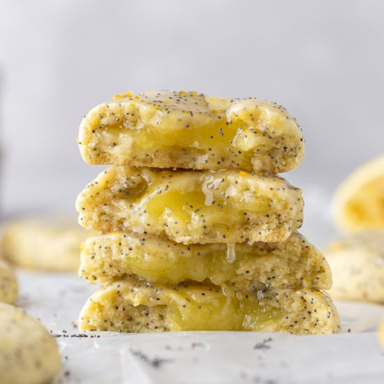 crumbl lemon poppy seed cookies