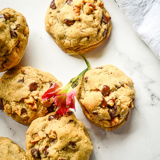 Chocolate Chip Walnut Cookies