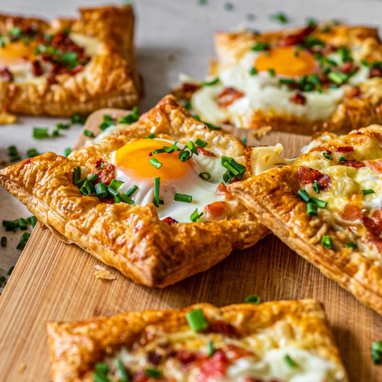 PUFF PASTRY BREAKFAST TARTS