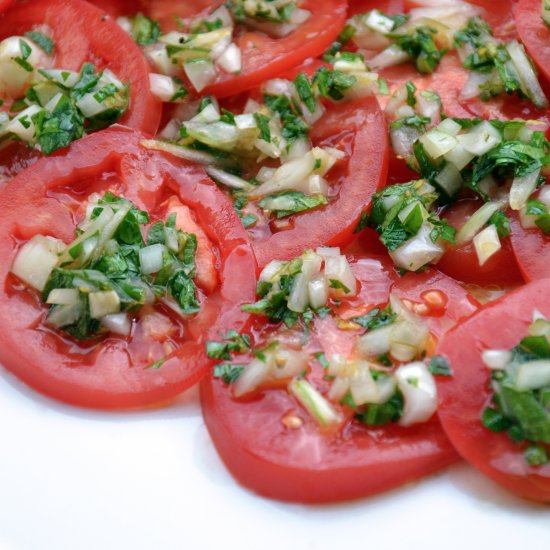 Easy marinated tomato salad